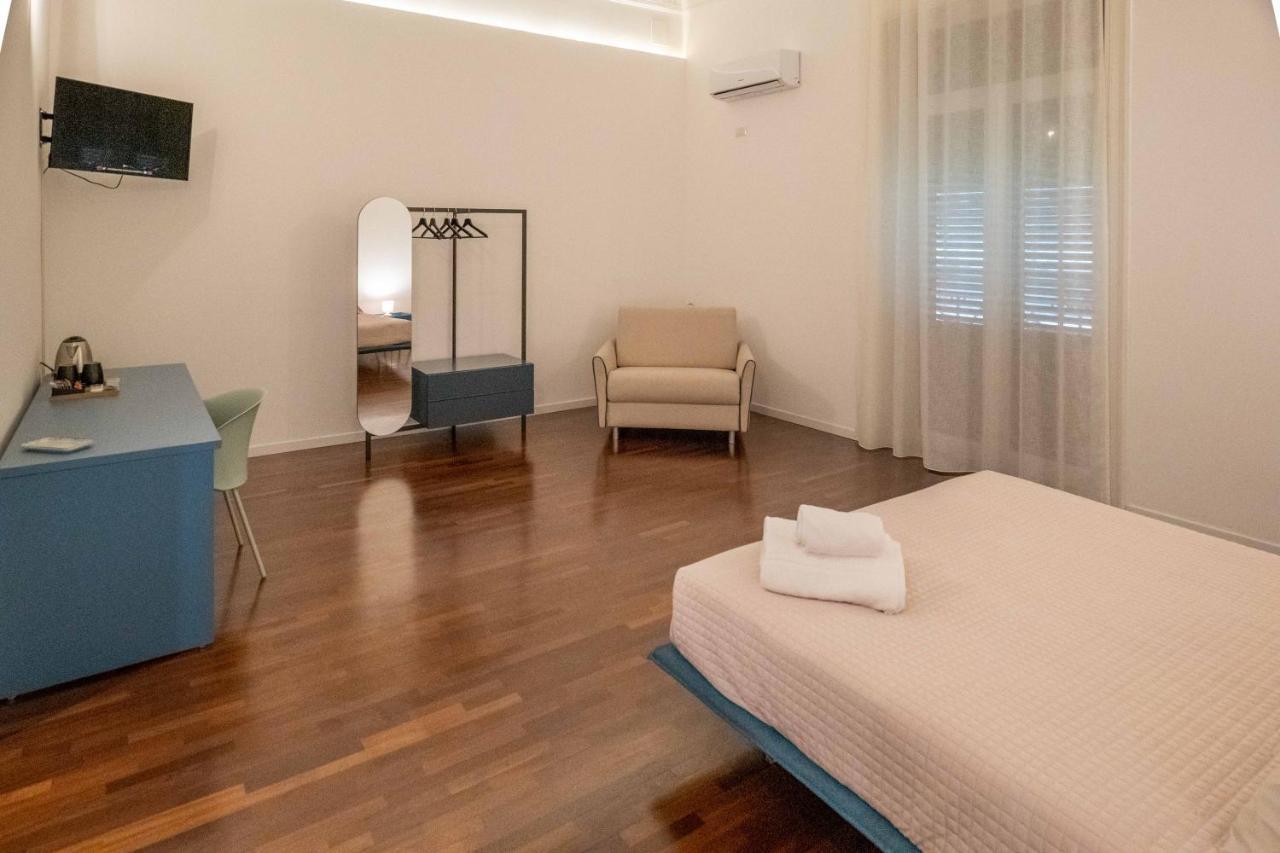 Costa Suites Palermo Esterno foto